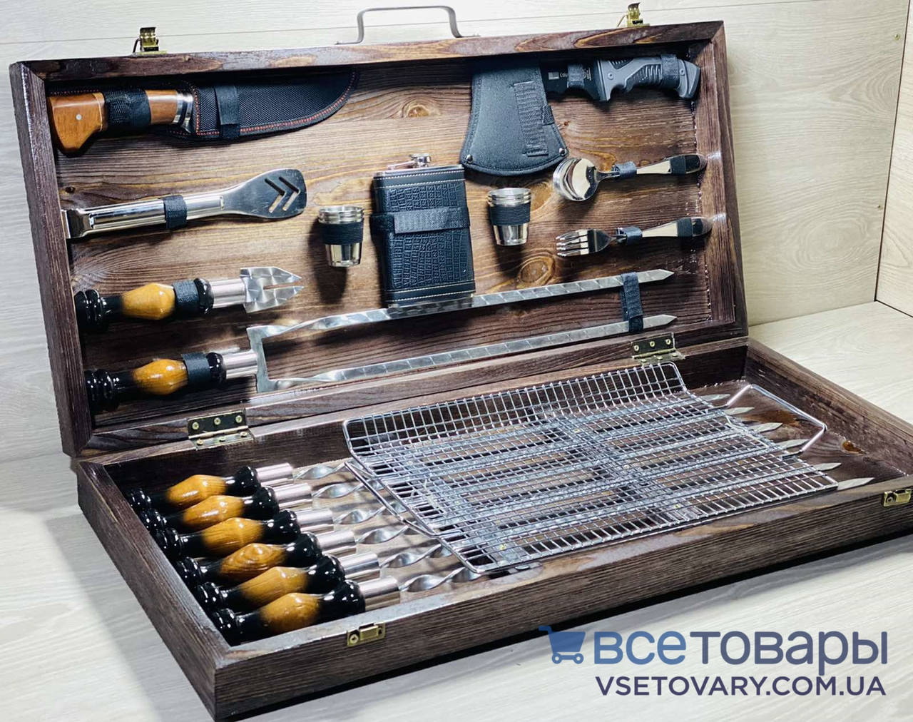 

Набор подарочный для пикника ПРЕМИУМ, ручной работы (шампура и аксессуары)