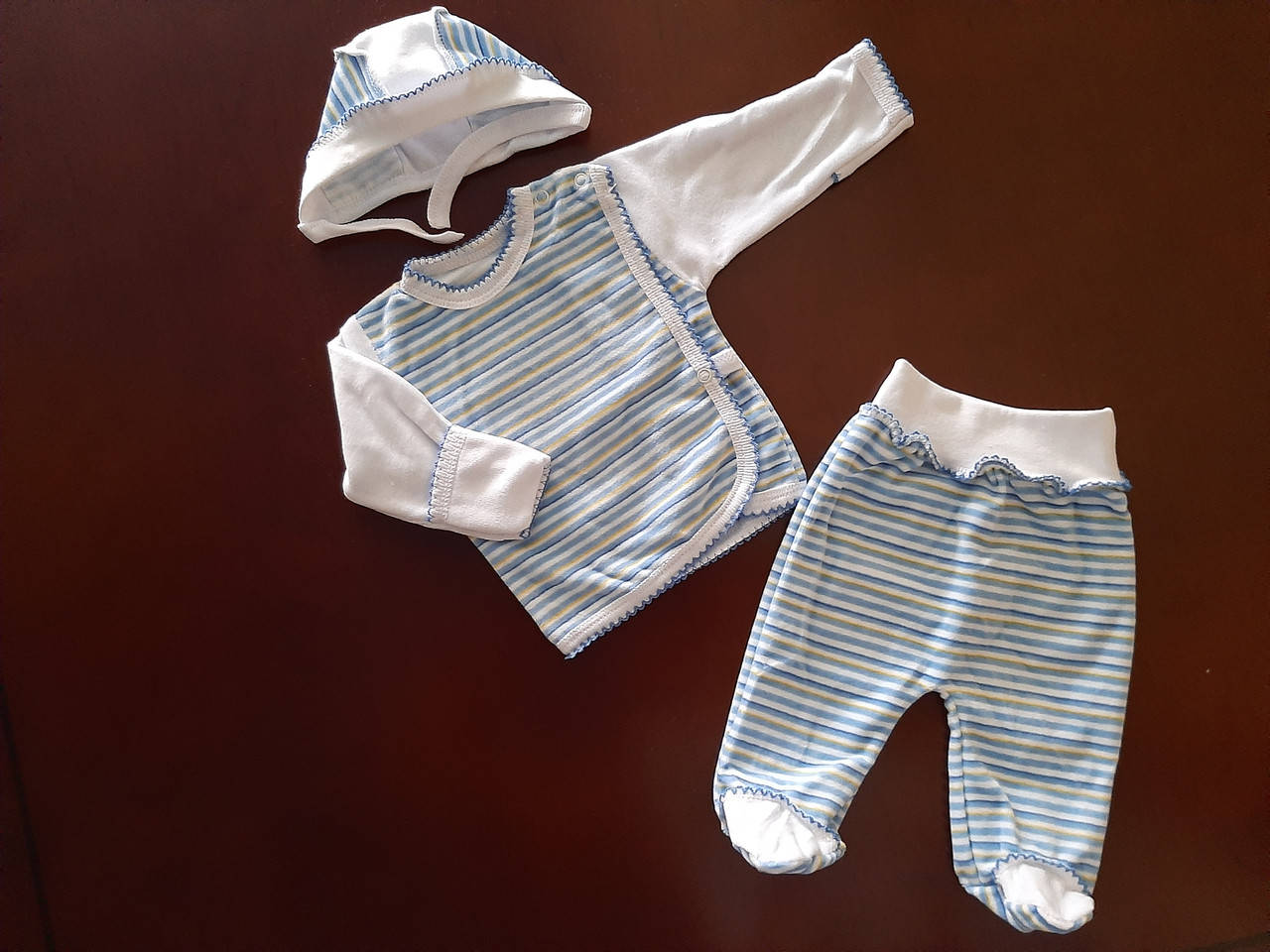 

Костюм для новонародженого велюровий