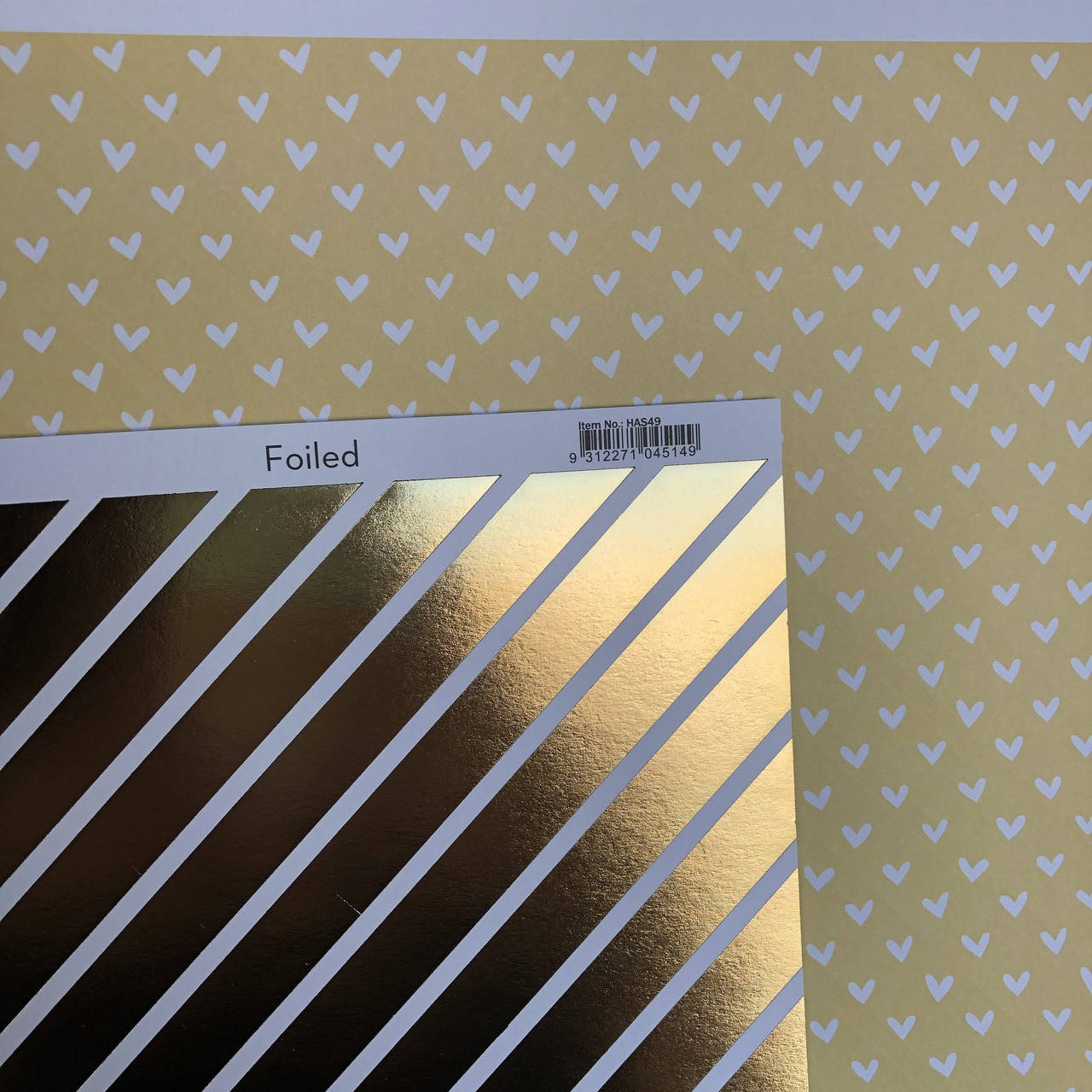 

Папір з фольгуванням - Gold - Hearts & Stripes - Bella! - 30x30
