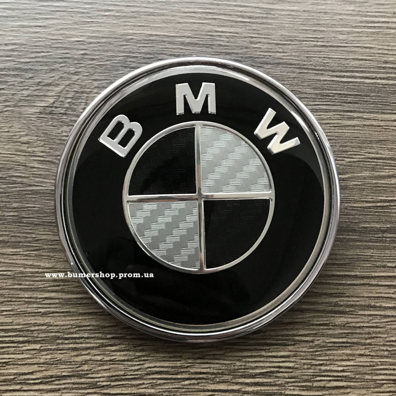 

Эмблема на капот / багажник автомобилей bmw e34 e38 e39 e53 e60 e70 e90 (74мм)