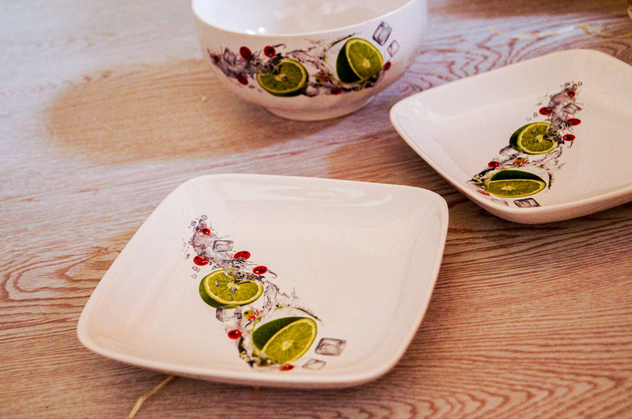 

Тарелка квадратная 18 см с декором Лайм