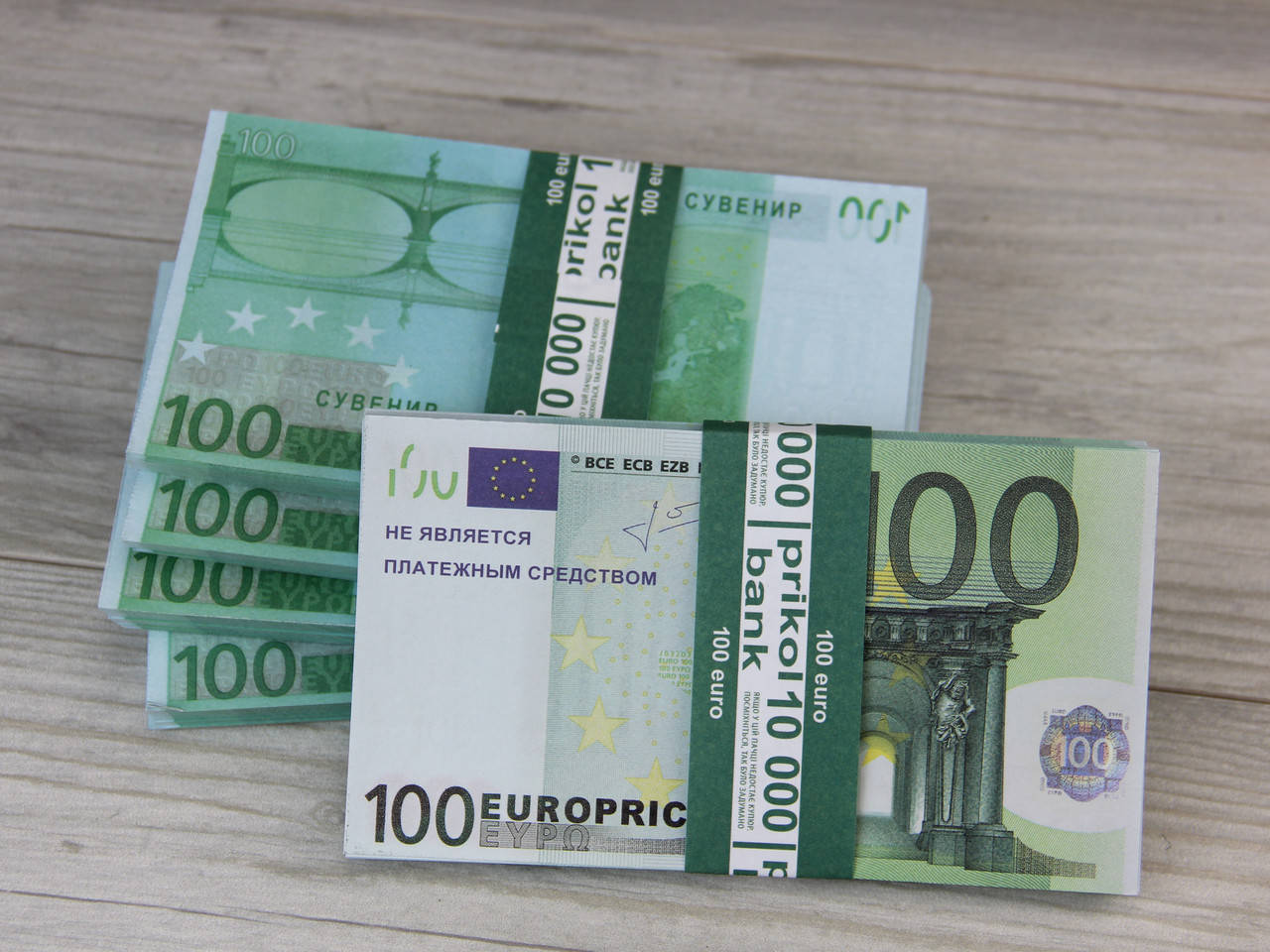 

Сувенирные 100 € 80шт Банк приколов для игр и праздников