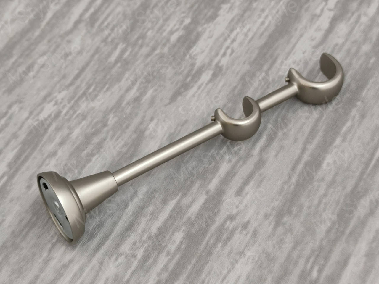 

Держатель карниза двойной открытый 25.19мм. Сатин