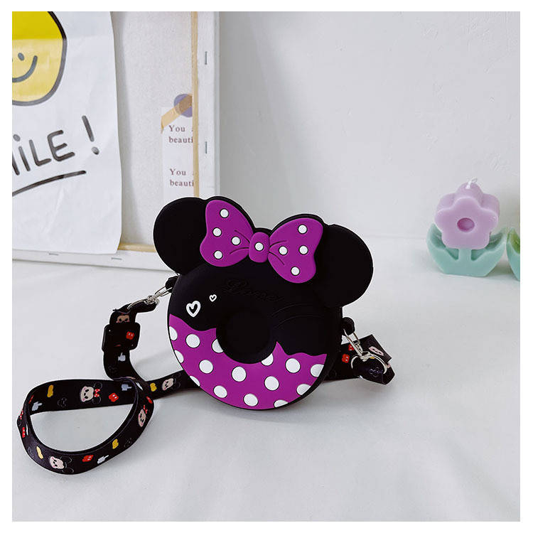

Детская сумочка силикон Mickey Mouse. Детская силиконовая сумка на плечо 14*12*4
