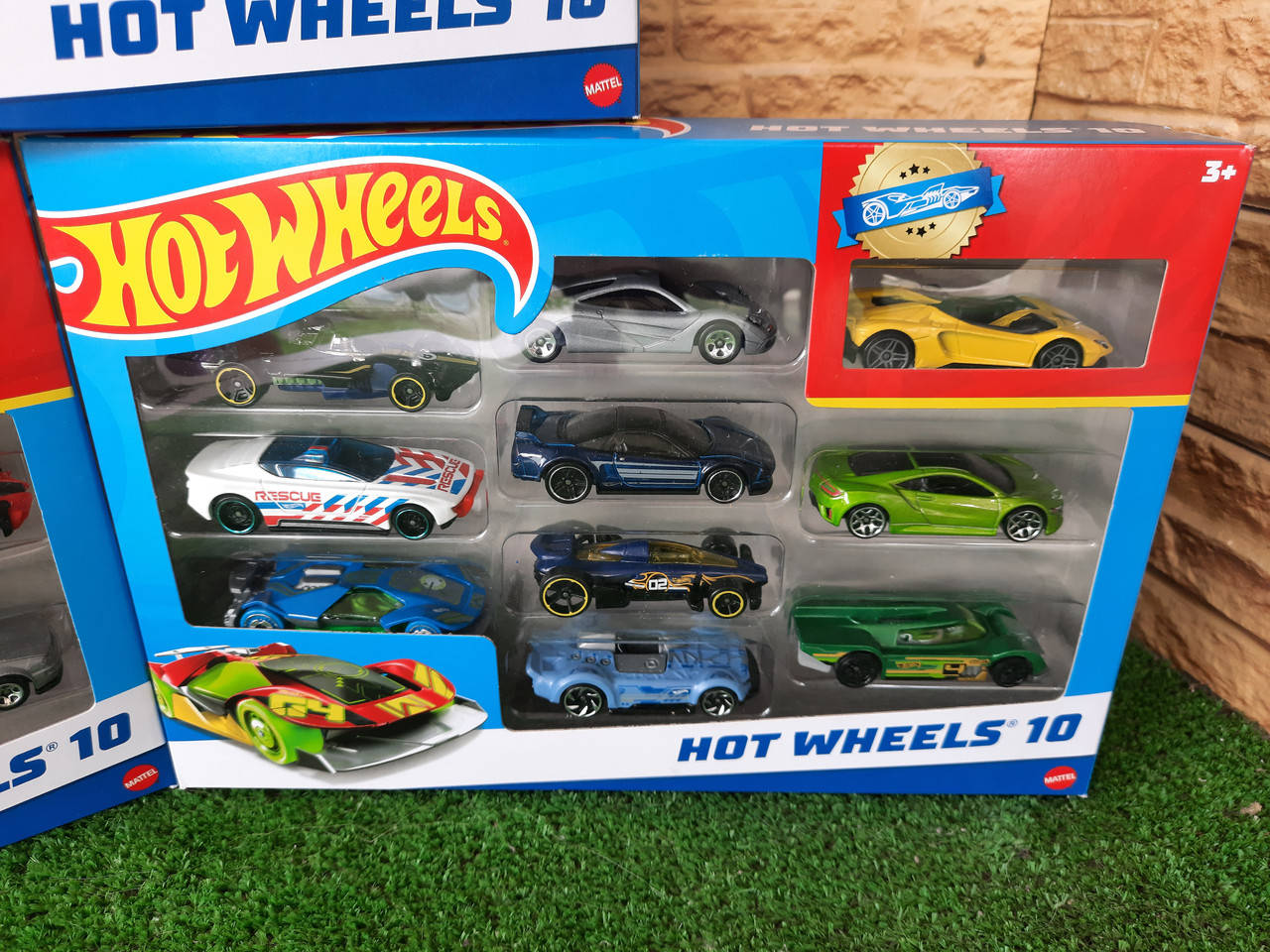 

Подарочный набор машинок Хот Вилс 10шт автомобилей В АССОРТИМЕНТЕ Hot Wheels 10 car