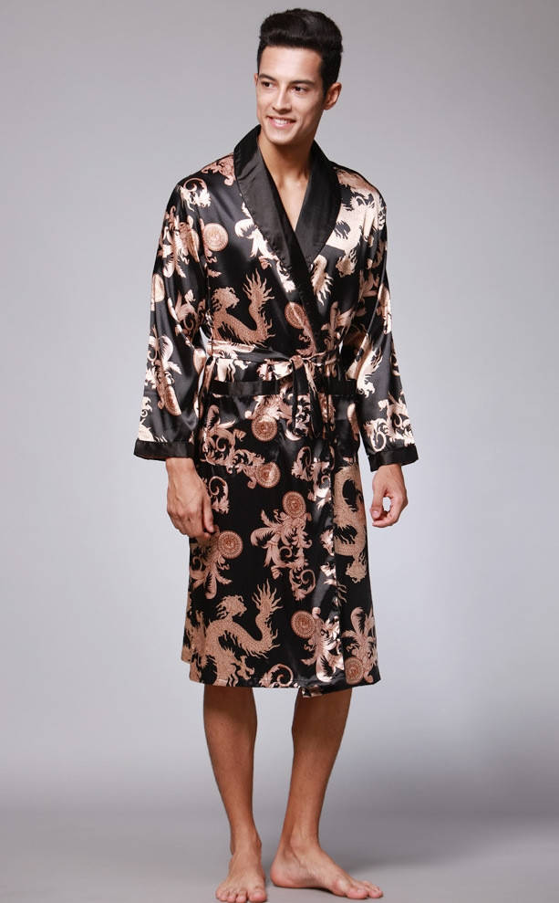 

Мужской халат черный с драконами размер 54-58 или XL-XXL (C3670)