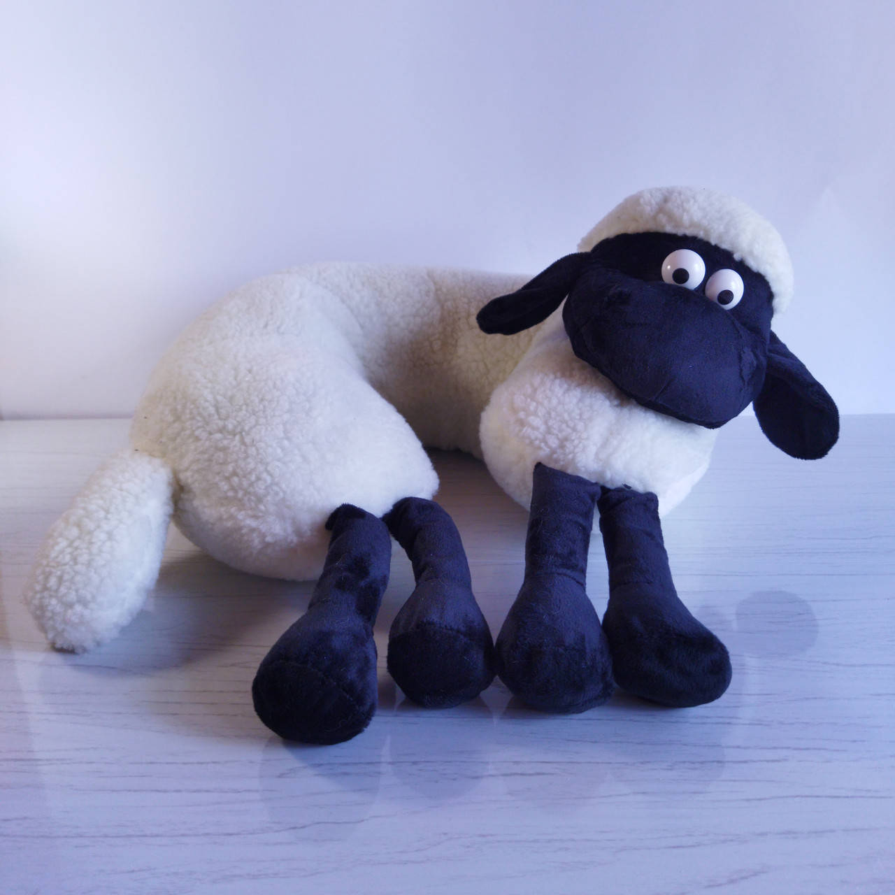 

Мягкая Игрушка Подушка под шею Рогалик "Барашек Шон" из Овчины. Белый. Размер: 32х39 см. Плюшевая Игрушка.