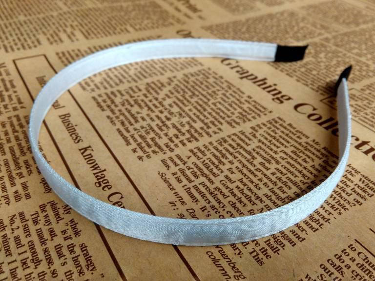 

Основа для обруча. Белая 1 см