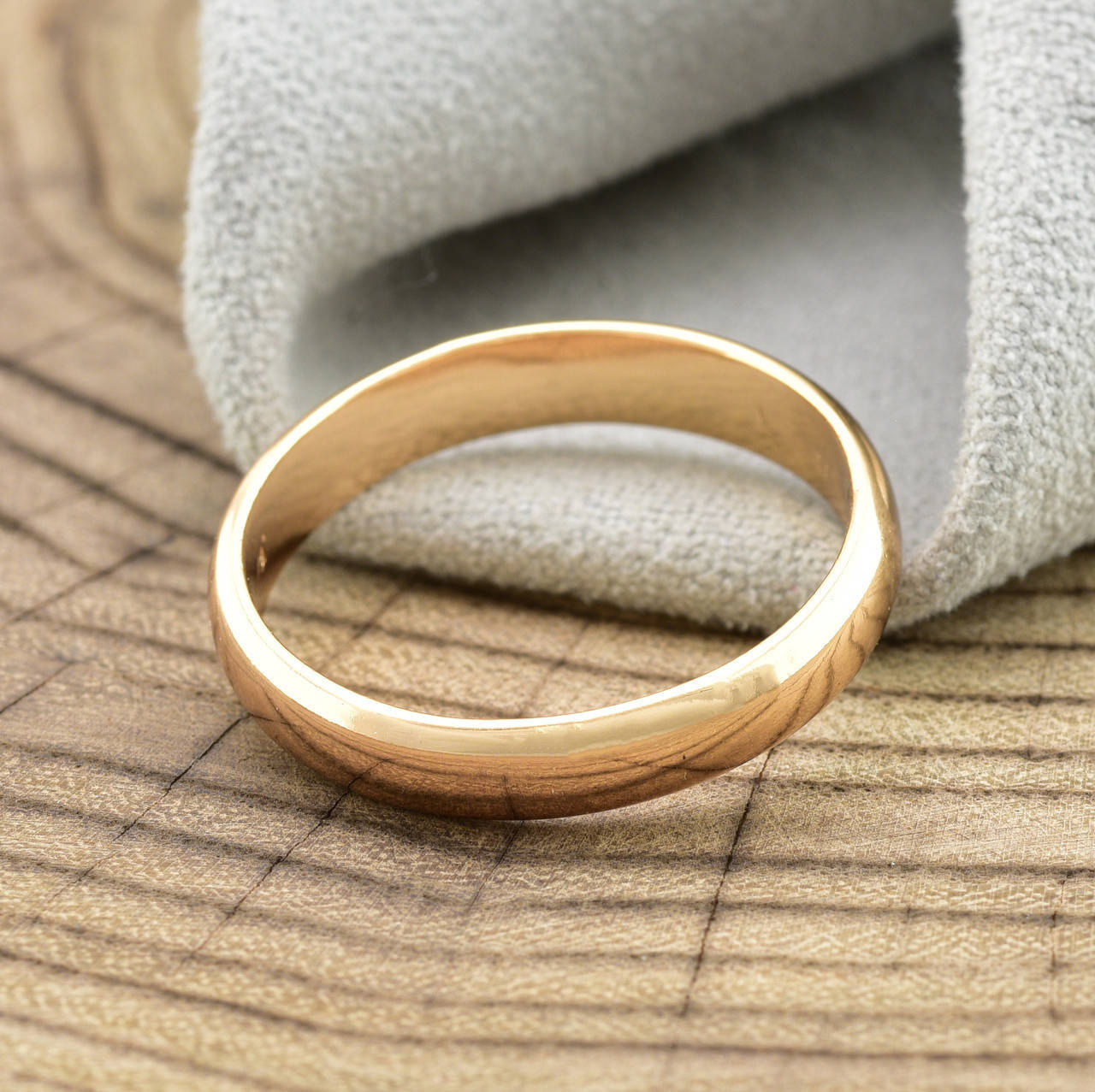 

Кольцо обручальное 13635 ширина 4 мм позолота 18К размер 23