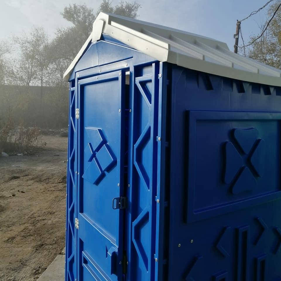 

Биотуалет кабинка с умывальником и помпой, Синий