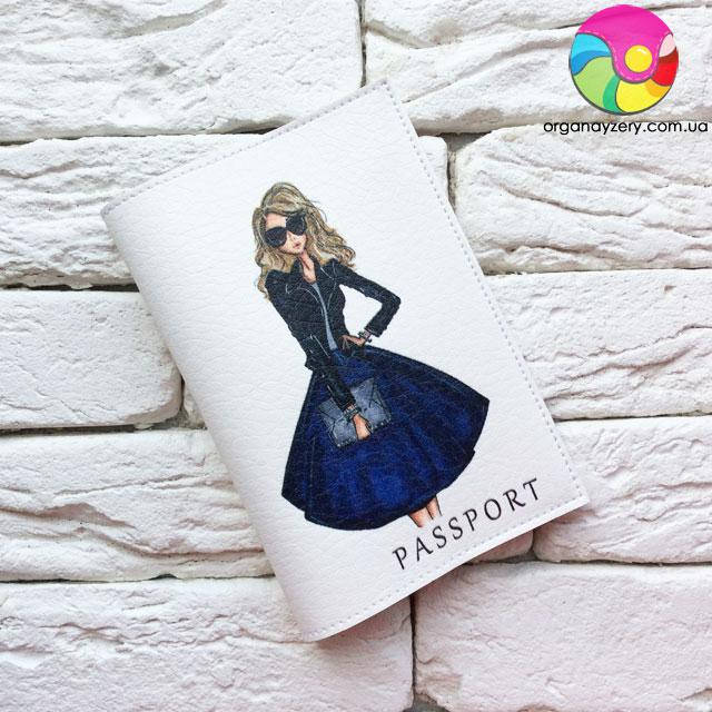 

Обложка на паспорт Блондинка в синем, Белый