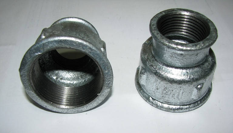 

№ 240 Муфта редукционная оцинкованная ВВ 1 1/2"х1", Светло-серый