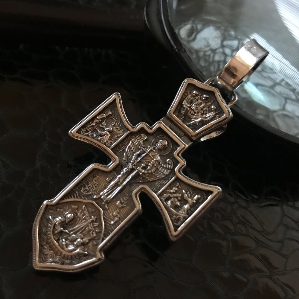 

Серебряный Крестик 925 пробы 20 грамм .Двухсторонний