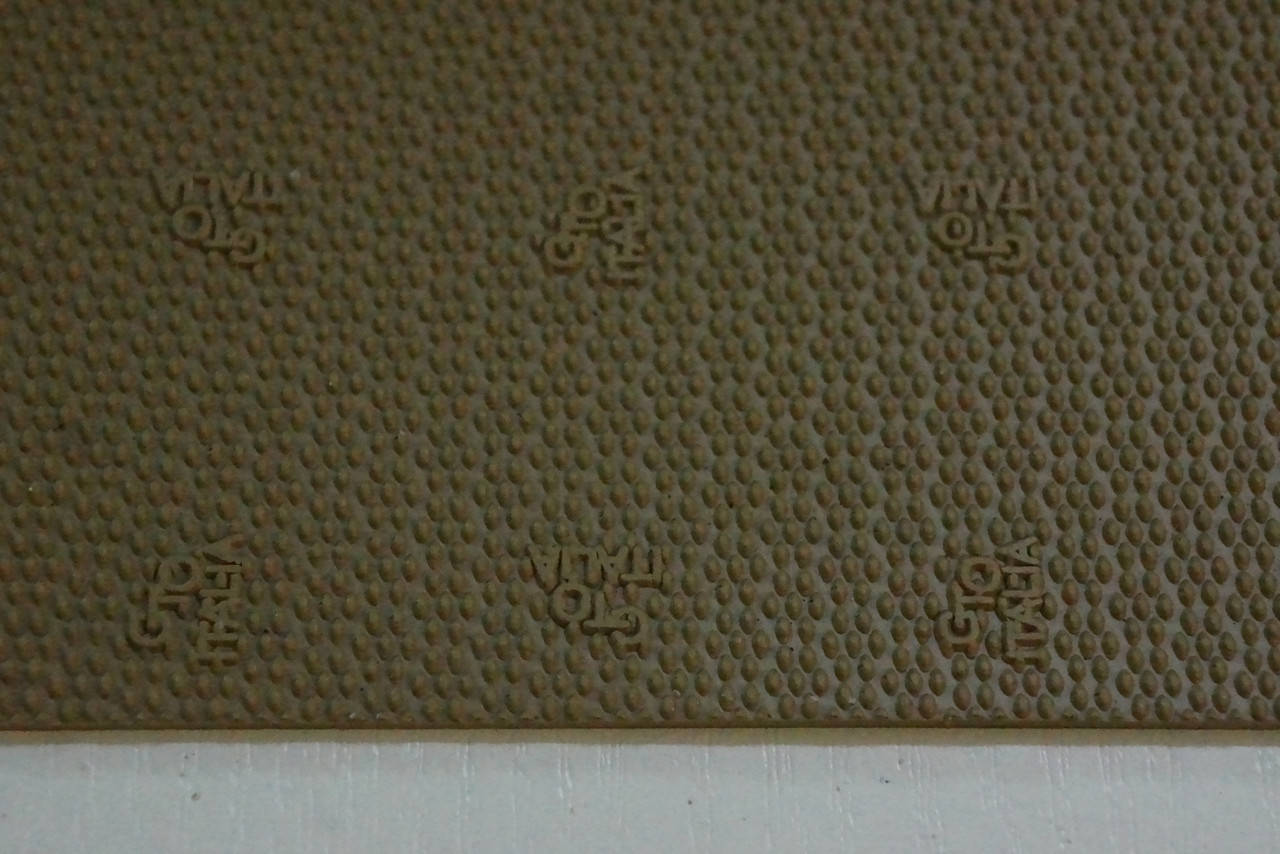 

Резина подметочная "GTO ITALIA" 560*450 т.2,0мм. цвет бежевый, Коричневый