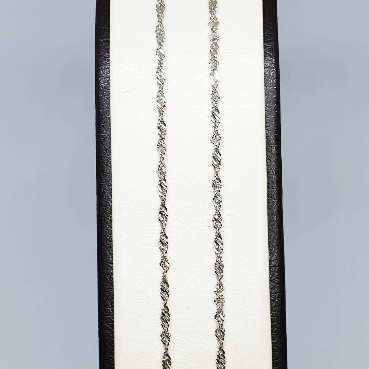

Серебряная цепочка Сингапур  1,61 г