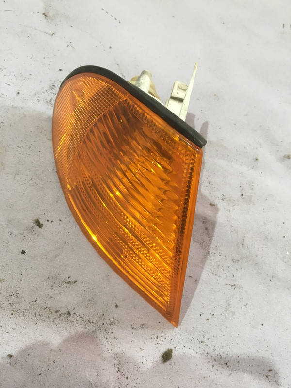 

Указатель поворота Bmw 320 E46 01-444-1506e-y Право Перед