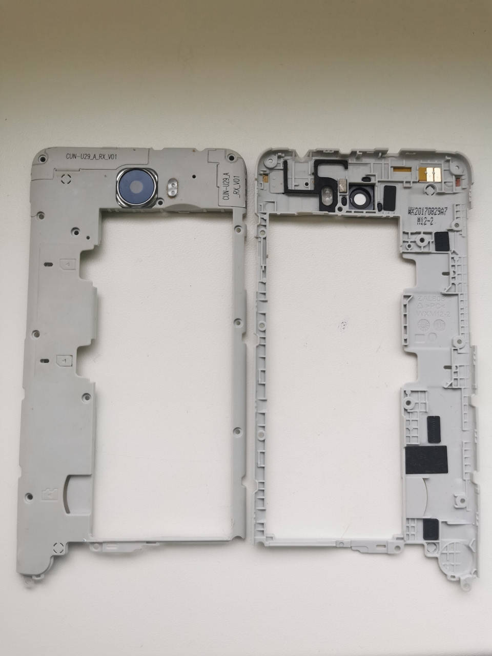 

Стекло камеры, задняя панель, средняя часть корпуса Huawei Y5 II (CUN-U29) black orig