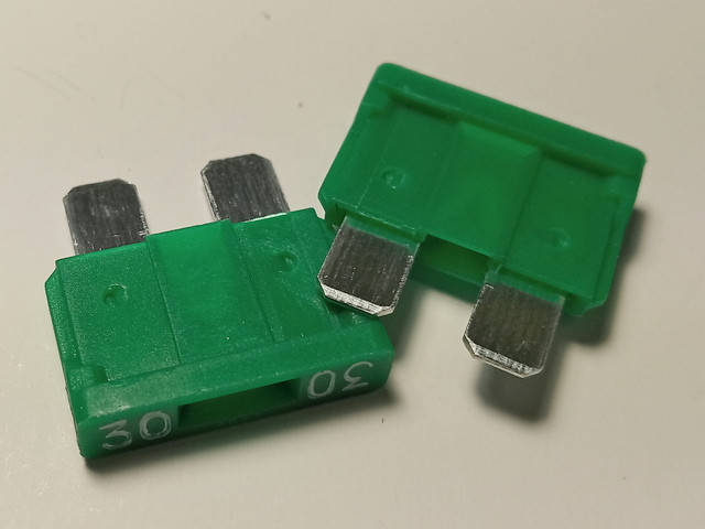 

Предохранитель ЕВРО 30А 35.3722-06 30А