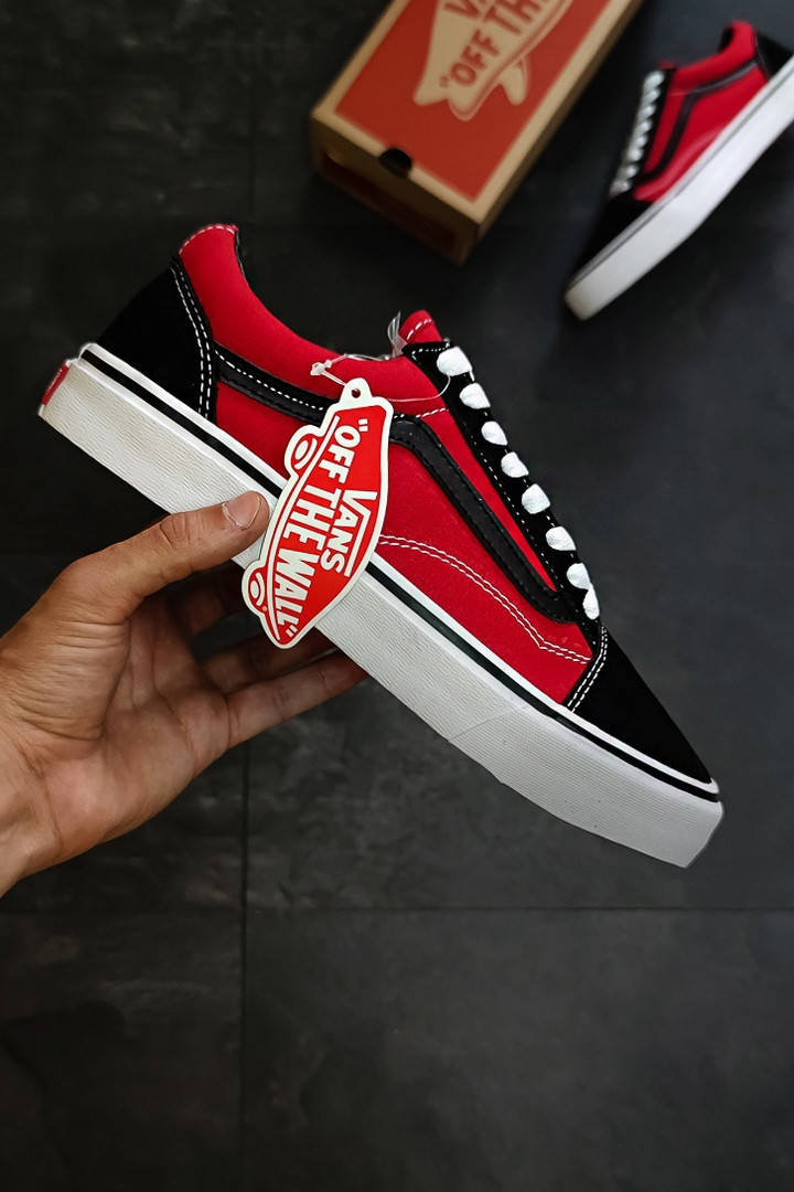

Мужские кеды Vans Old Skool All Black/Red, Черный
