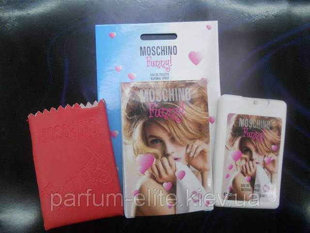 

Пробник духов в кожаном чехле Moschino Funny 20ml
