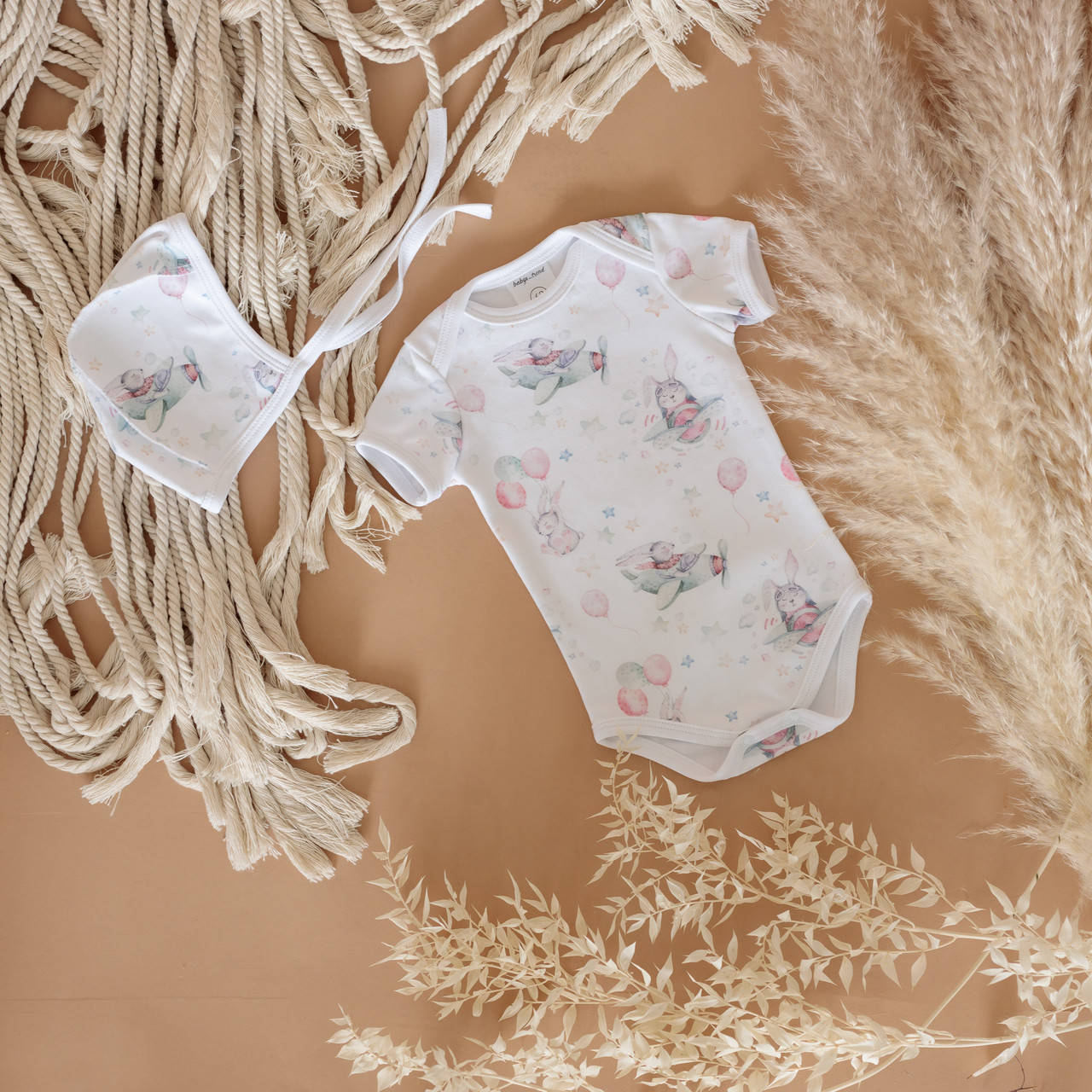 

Боди короткий рукав " Зайчики "