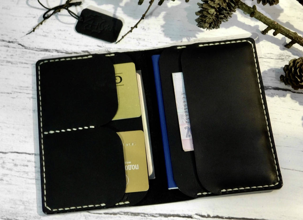 

Кожаное портмоне для документов и паспорта . Портмоне для прав с именной гравировкой . Документница, Черный