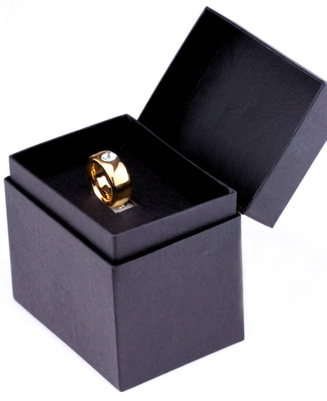 

УЦЕНКА! Чашка кольцо с бриллиантом ( перстень с брюликом )