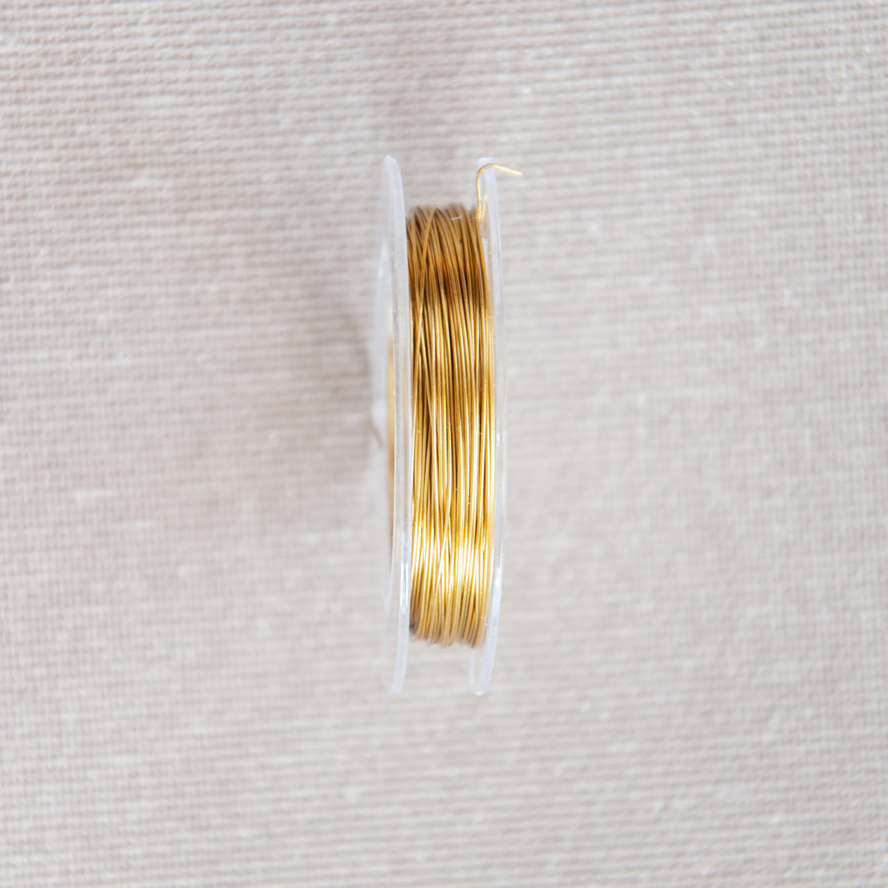 

Проволока 0,3мм 5м Золотистого цвета