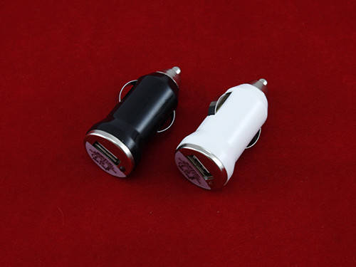 

Автомобильное зарядное устройство USB зарядка в прикуриватель