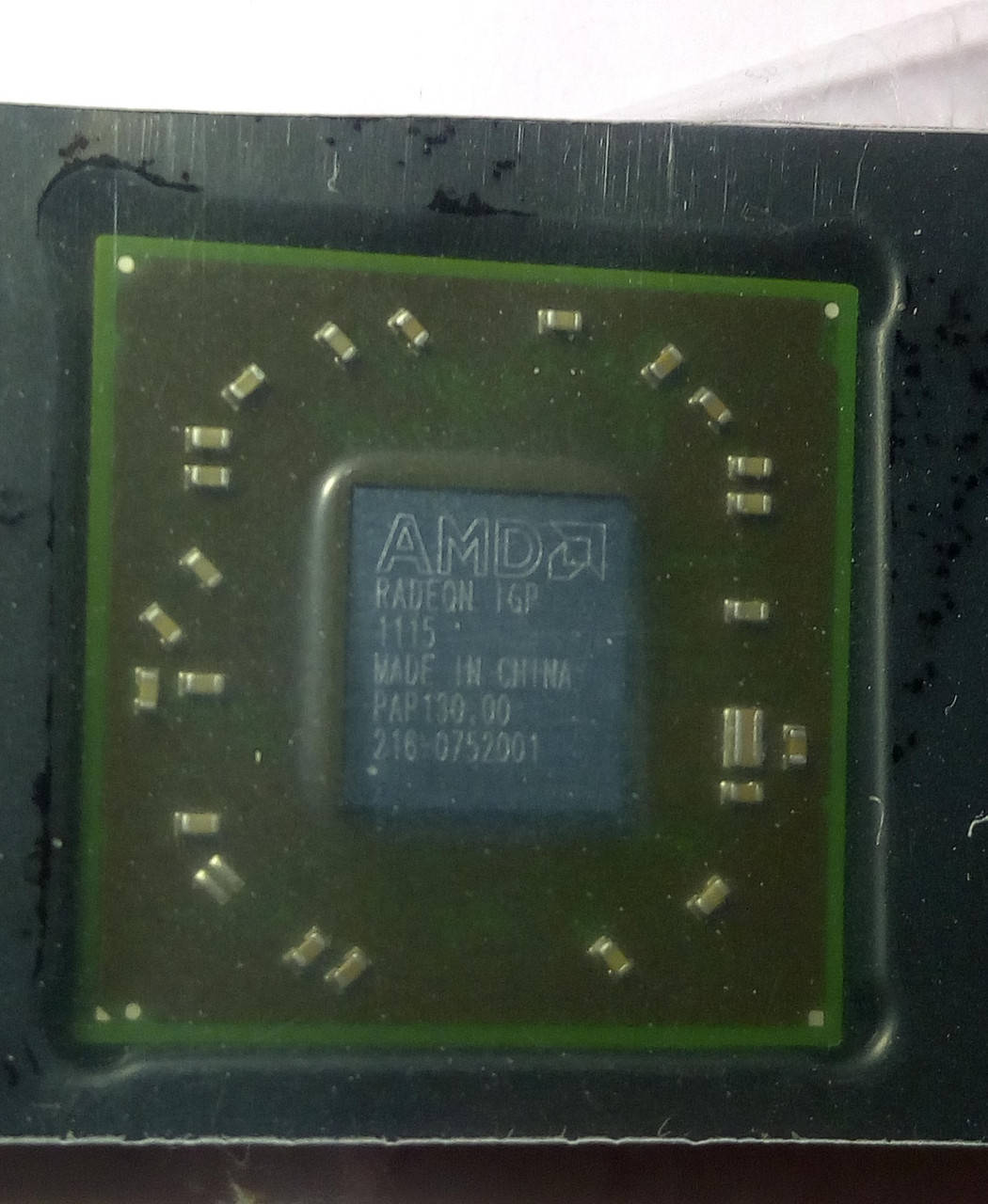 

Чип AMD 216-0752001 новый
