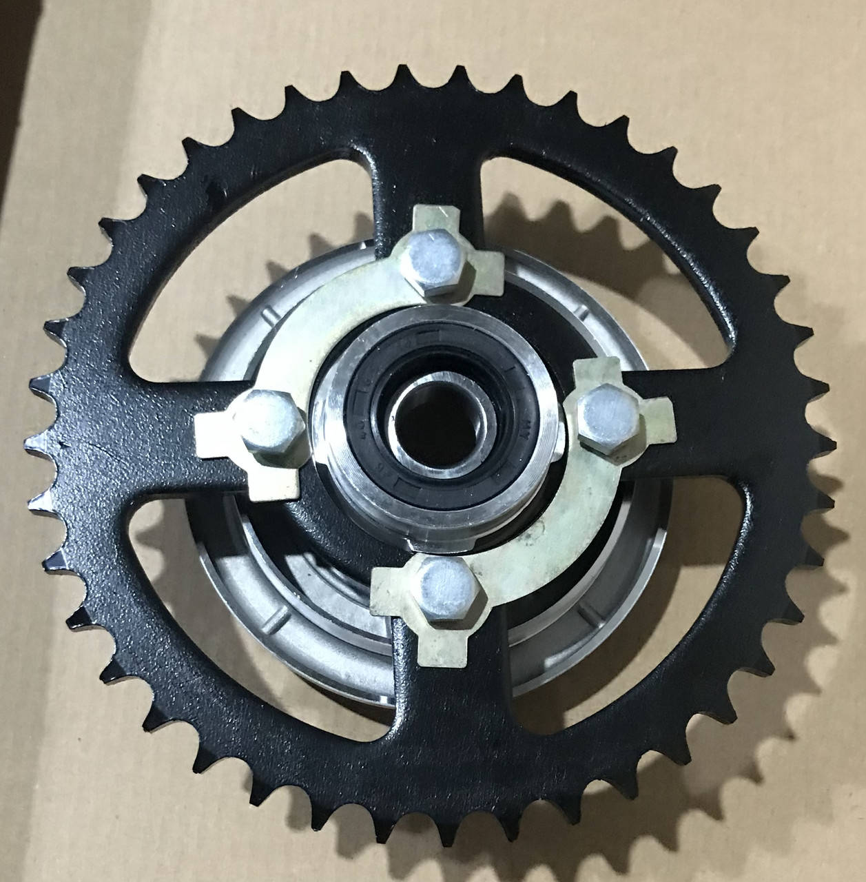 

Демпфер заднего колеса в сборе Дельта, Альфа 428-41T