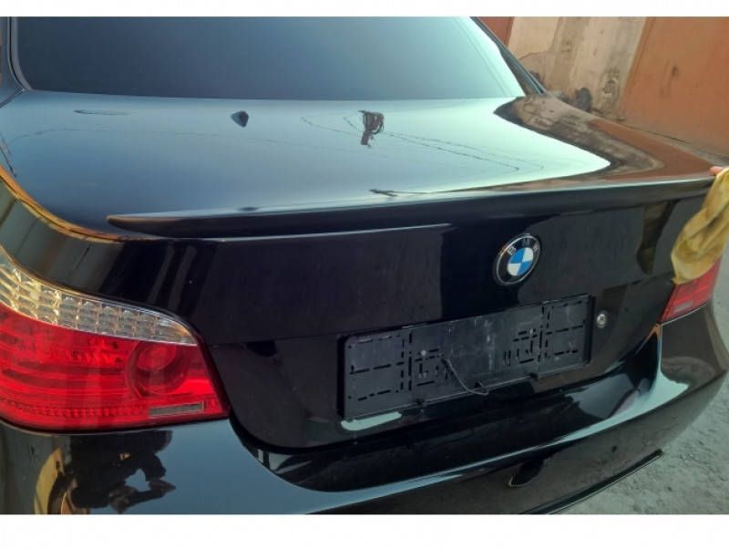 

Лип спойлер (сабля) на БМВ Е60 ( BMW E60), Черный