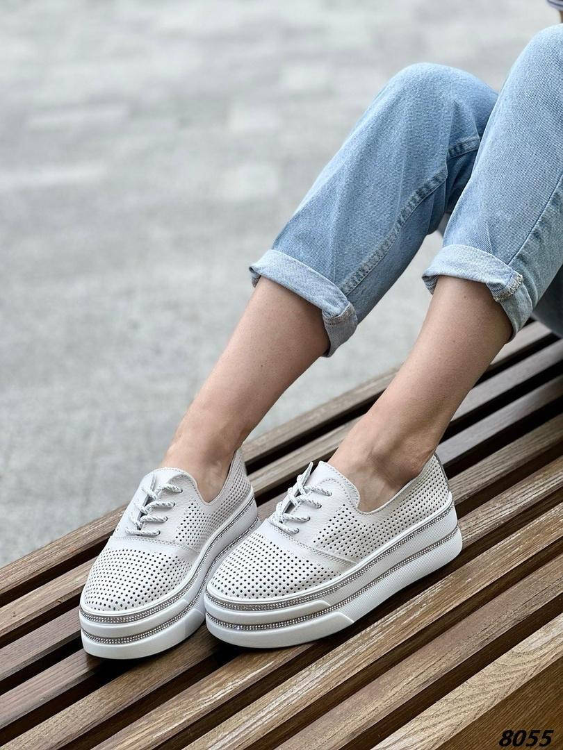 

Кроссовки женские летние кожаные с перфорацией белые, Белый