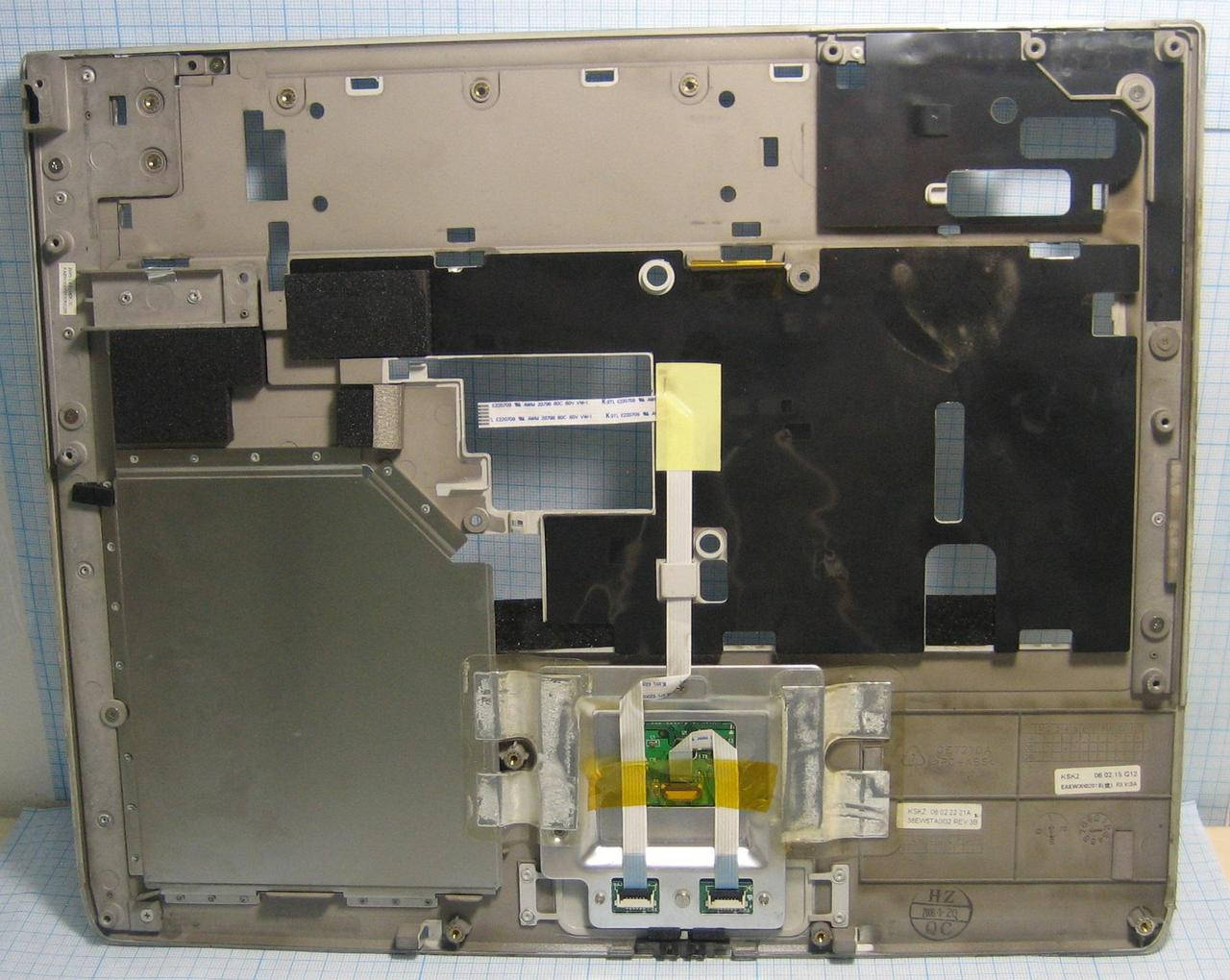 

Верхня частина корпуса з тачпадом Toshiba Satellite L20-183