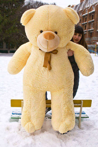 

Плюшевый мишка Веня 200 см кремовый