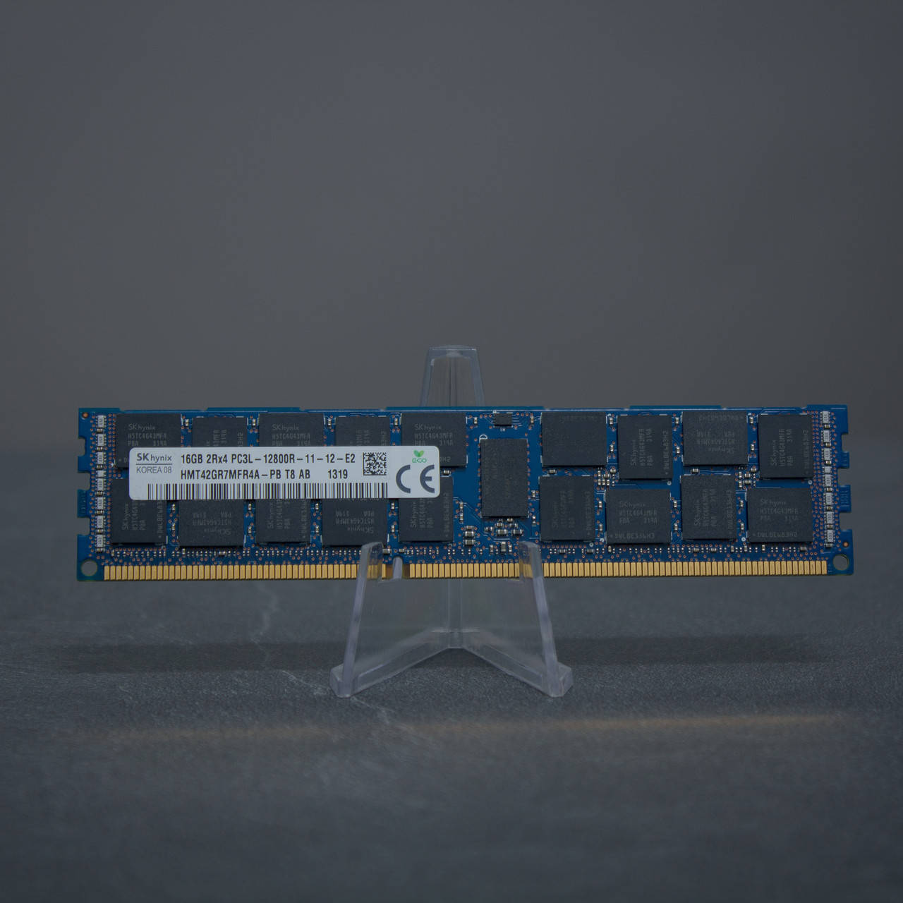 

Серверная оперативная память Hynix 16GB DDR3 ECC 1600Mhz (HMT42GR7MFR4A-PB) Б/У