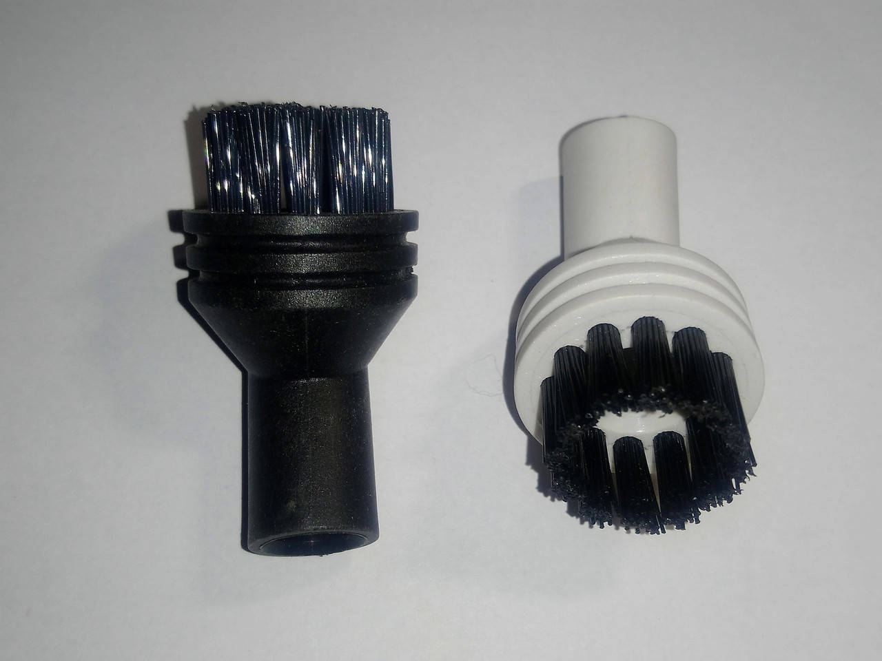 

Щетка круглая для пароочистителя Hilton DR2937