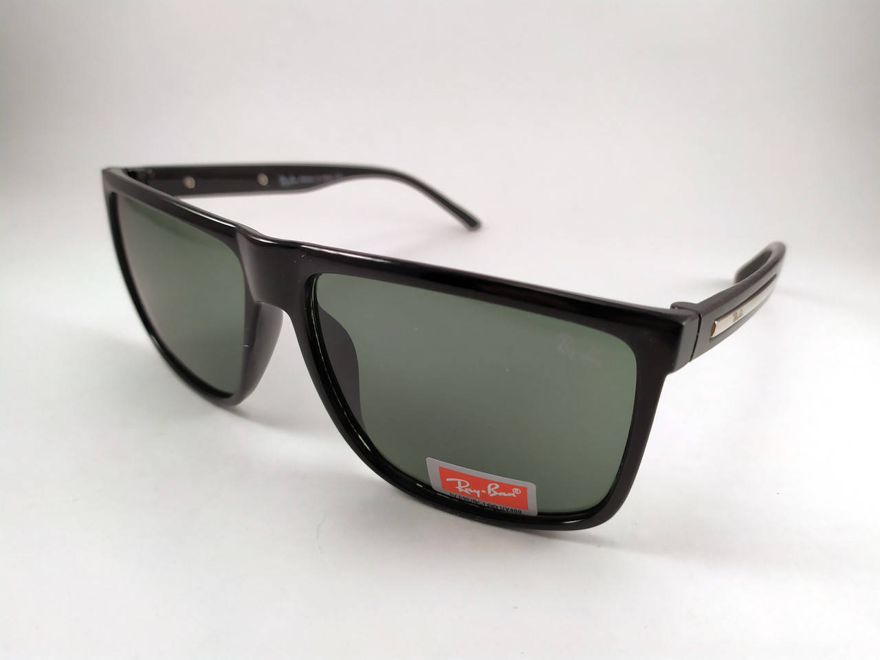 

Солнцезащитные очки Ray Ban глянцевая оправа, Черный