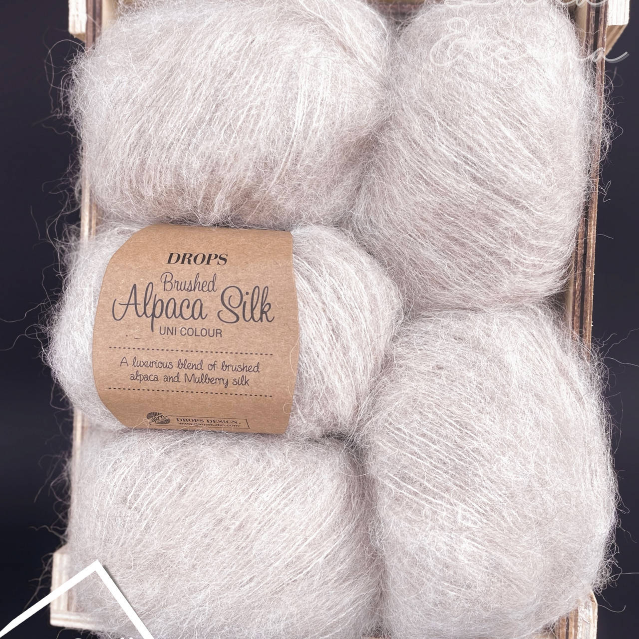 

Пряжа DROPS Brushed Alpaca Silk 04 Светло-бежевый