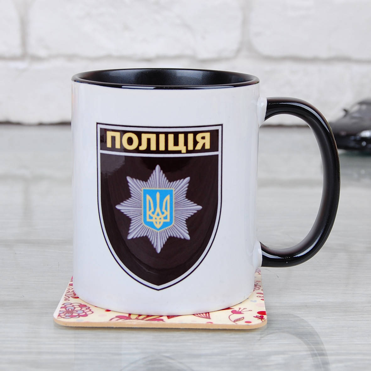 

Чашка Шеврон полиции, Черный