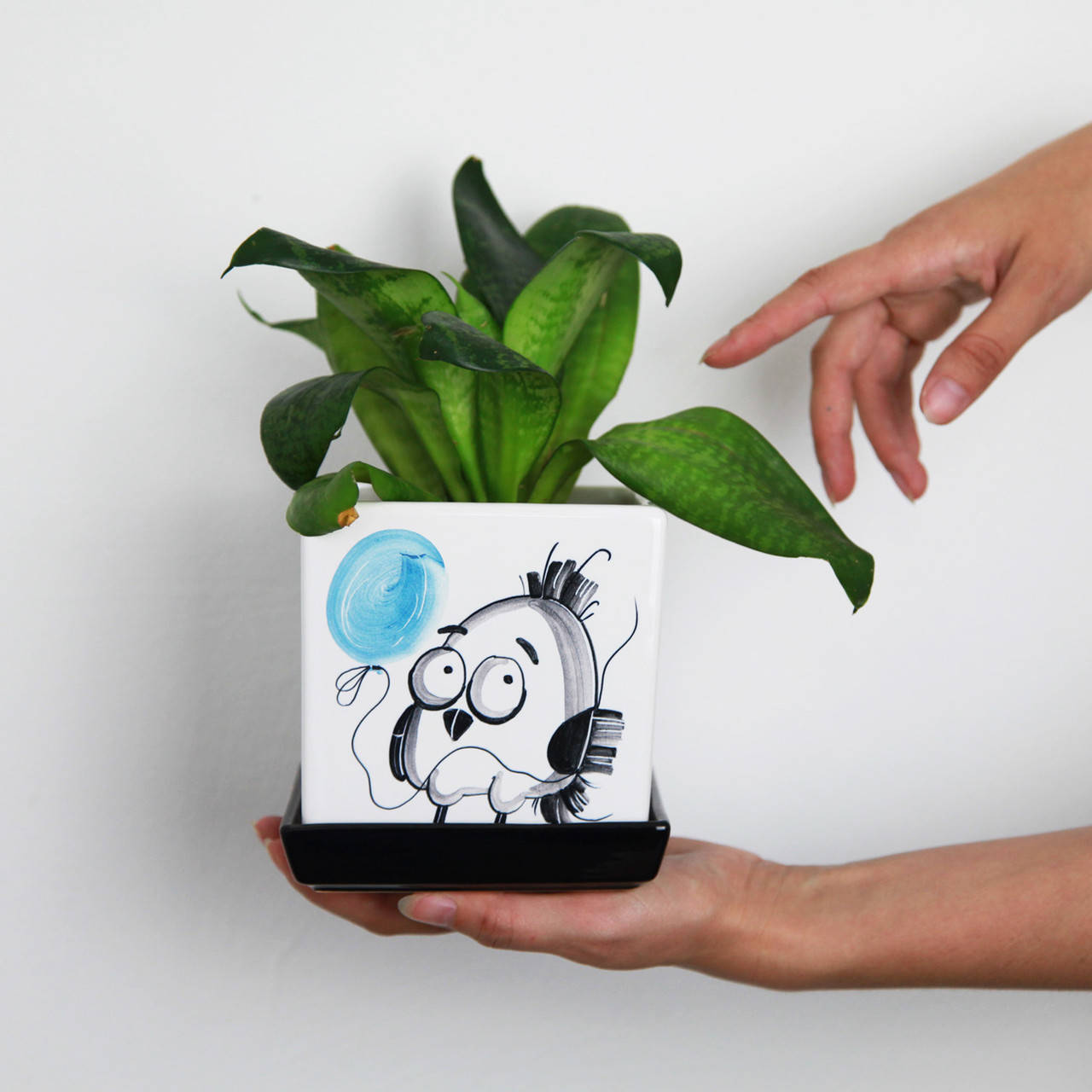 

Горшок для цветов керамический "Цыпленок с Синим шариком" 1.4л Белый 095 Rezon