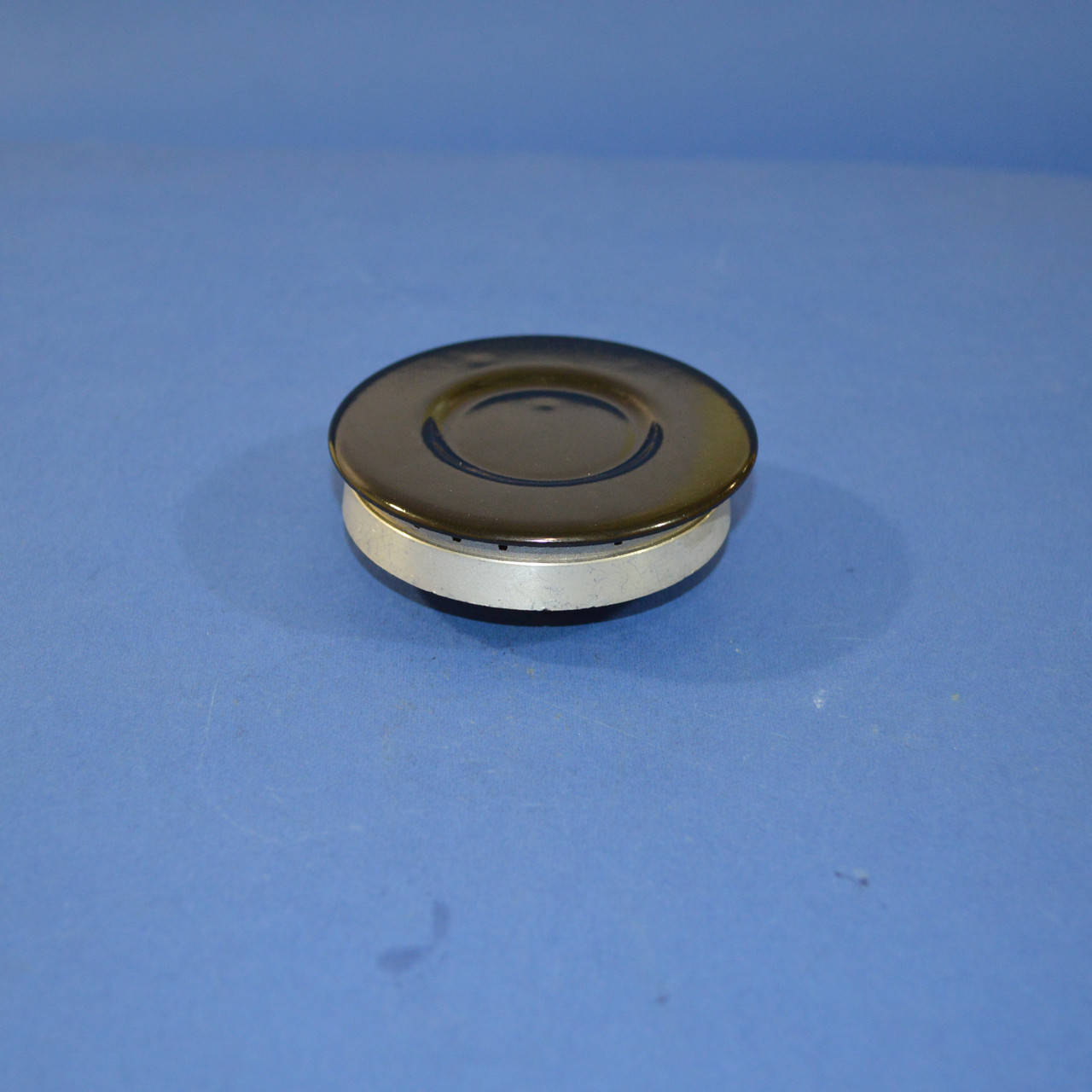 

Конфорка средняя с крышкой для газовой плиты Greta (2008-2011)