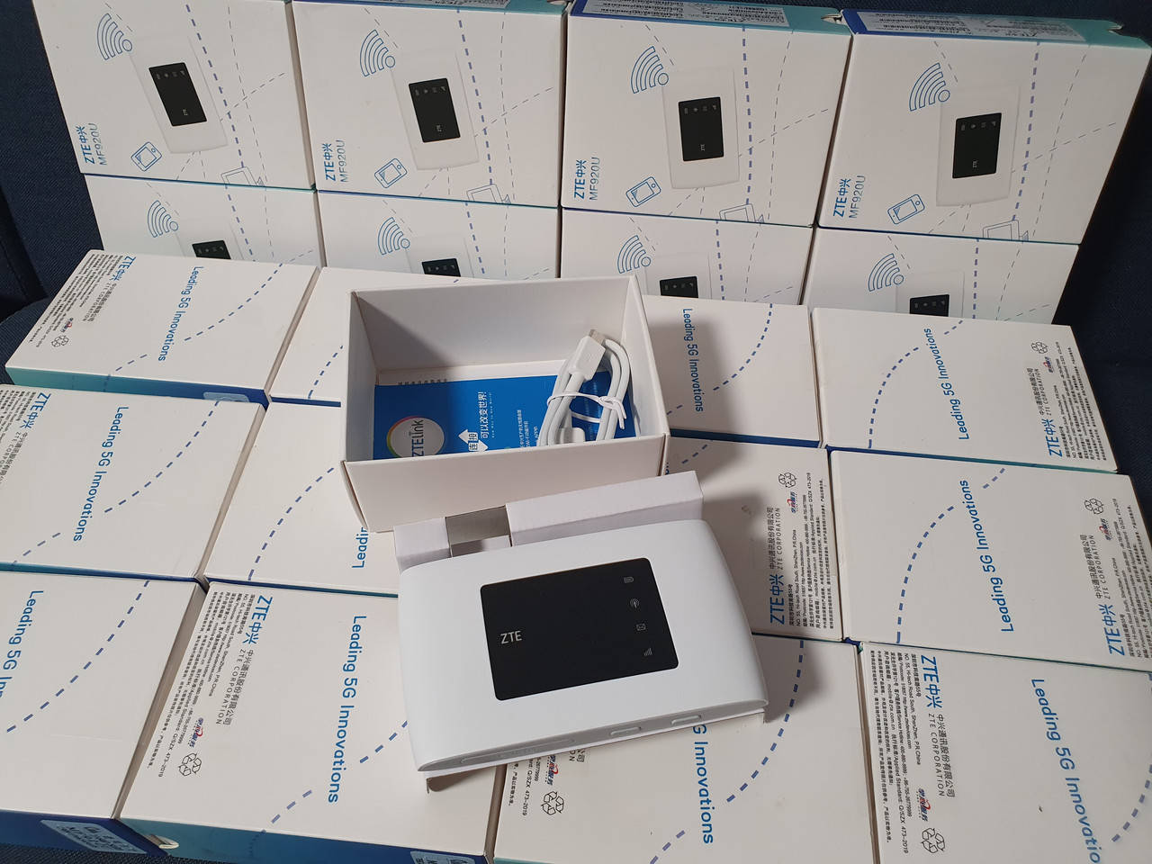 

Мобильный 4G WiFi роутер ZTE mf 920u с разъемами для антенны