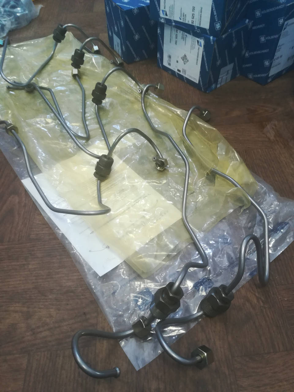 

Топливные трубки высокого давления ом366 система впрыска (комплект) Мерседес OM366 ом364