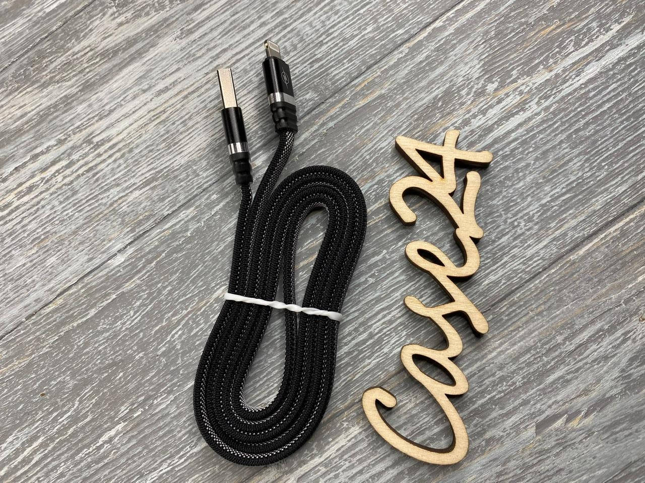 

USB кабель на Lightning (4 цвета) черный