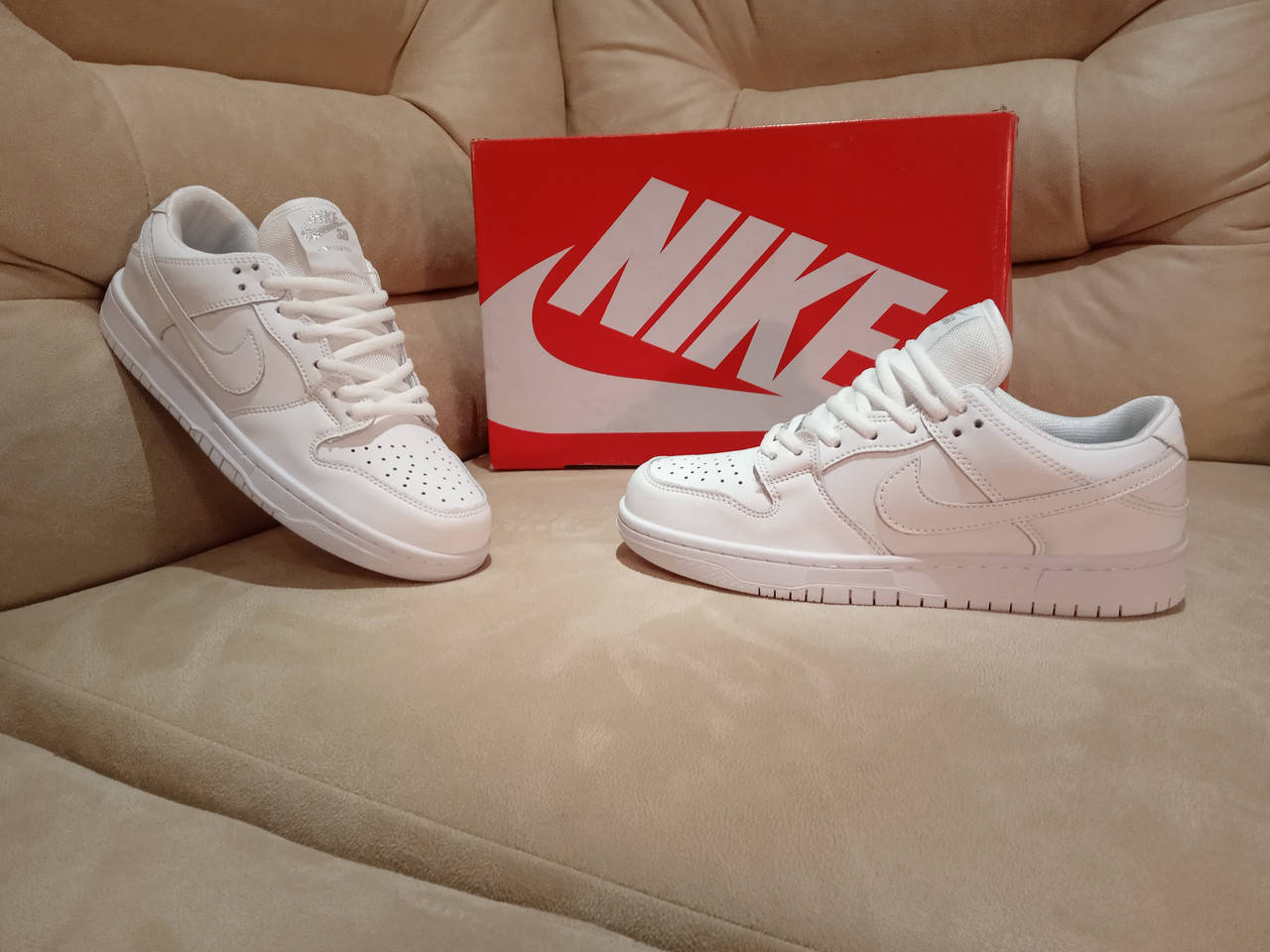 

Женские кроссовки Nike Air Jordan, Белый