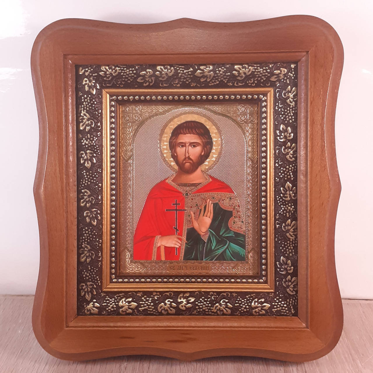 

Икона Святой мученик Евгений, лик 10х12 см, в светлом деревянном киоте.