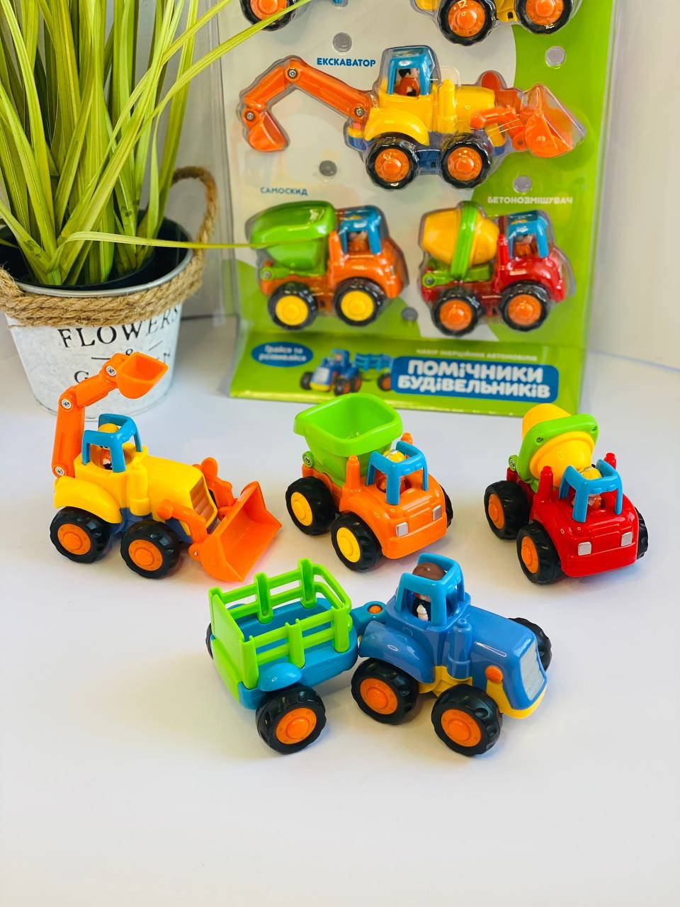 

Набор инерционных машинок спецтехника