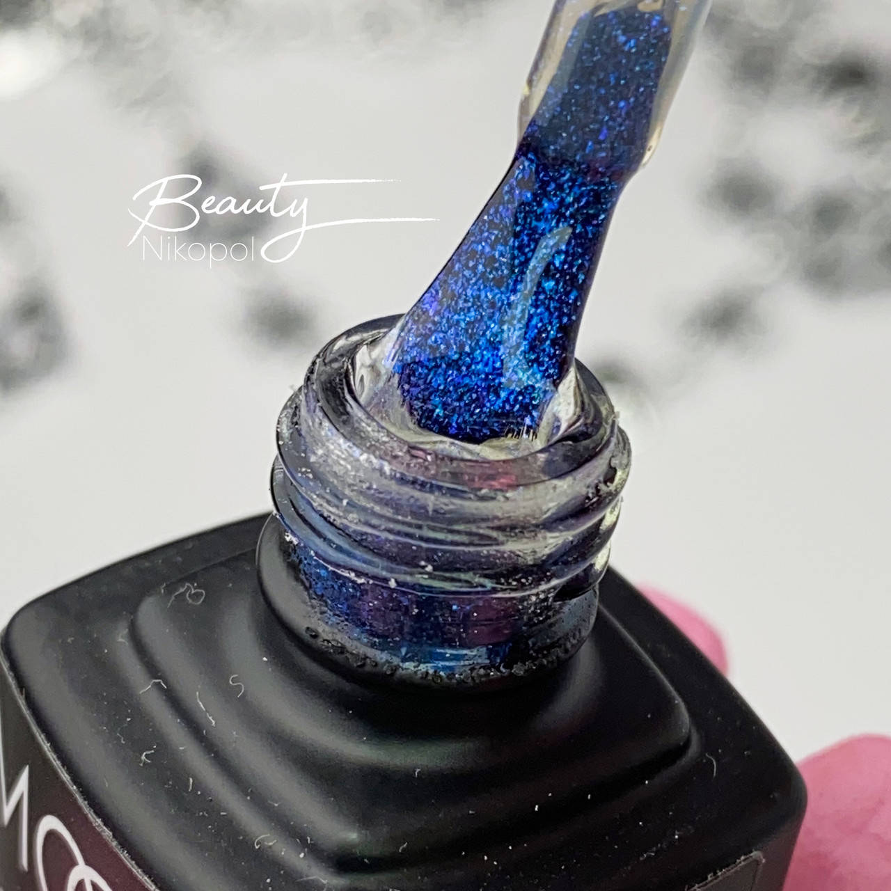 

MOON FULL Top Glitter Blue №04 - топ для гель лака, 8 мл.