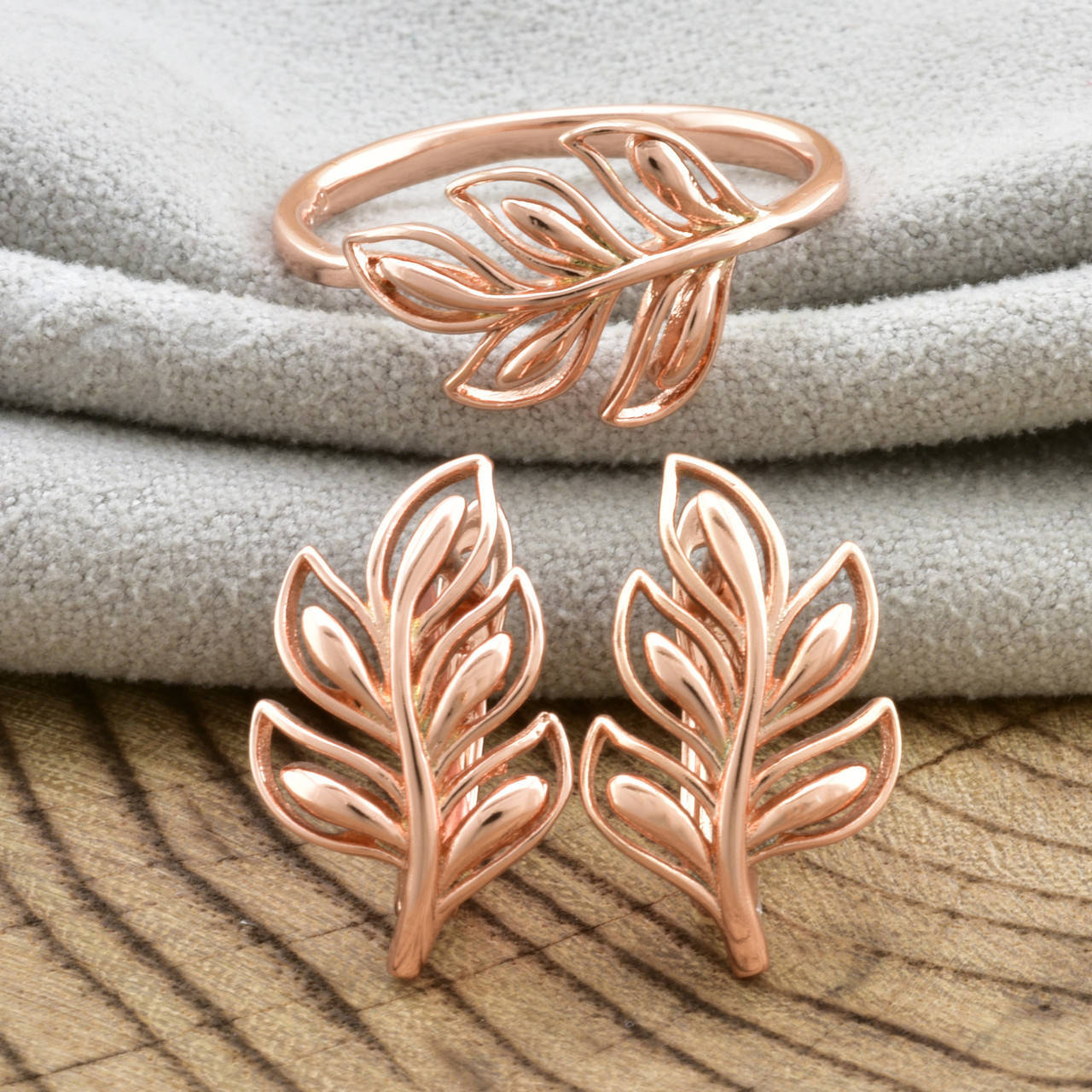 

Набор Xuping Золото эльфов 65051 кольцо + серьги 19х12 мм позолота РО размер 21